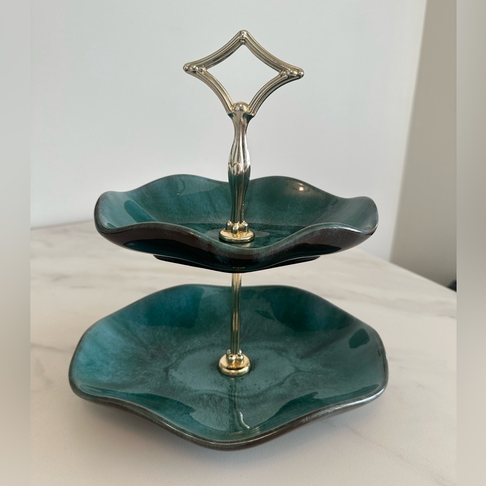 Vintage Blue Mountain Pottery Two-Tier Green/Teal Ceramic Serving Stand w Handle